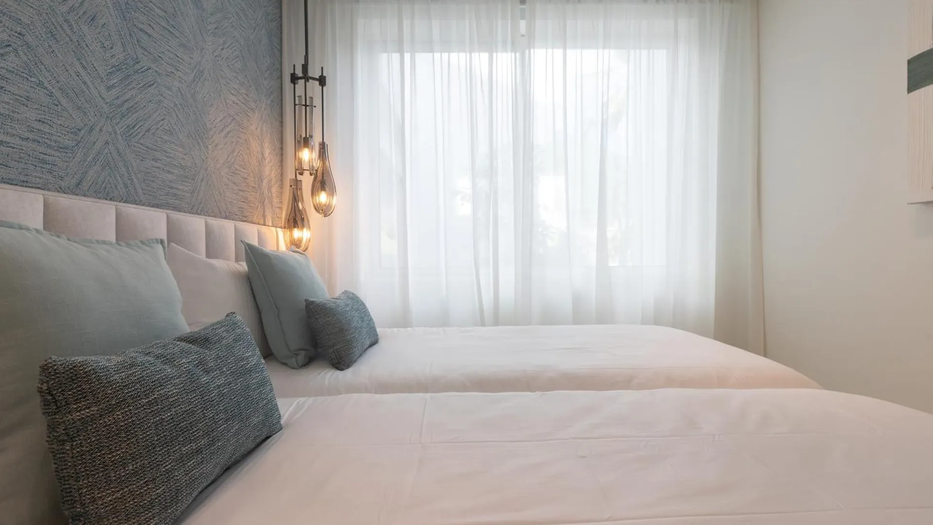 G1201 Palo Alto Two Bedroom Sea View Ojen 0*,