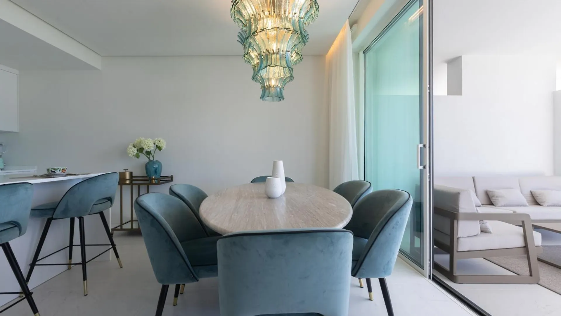 G1201 Palo Alto Two Bedroom Sea View Ojen Apartment